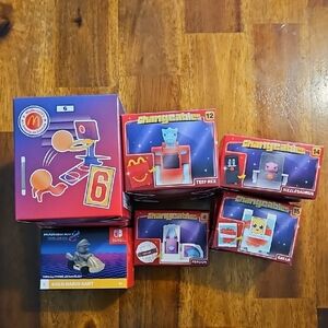 HUGE lot Of 10 McDonald's Mario Kart And Changeables